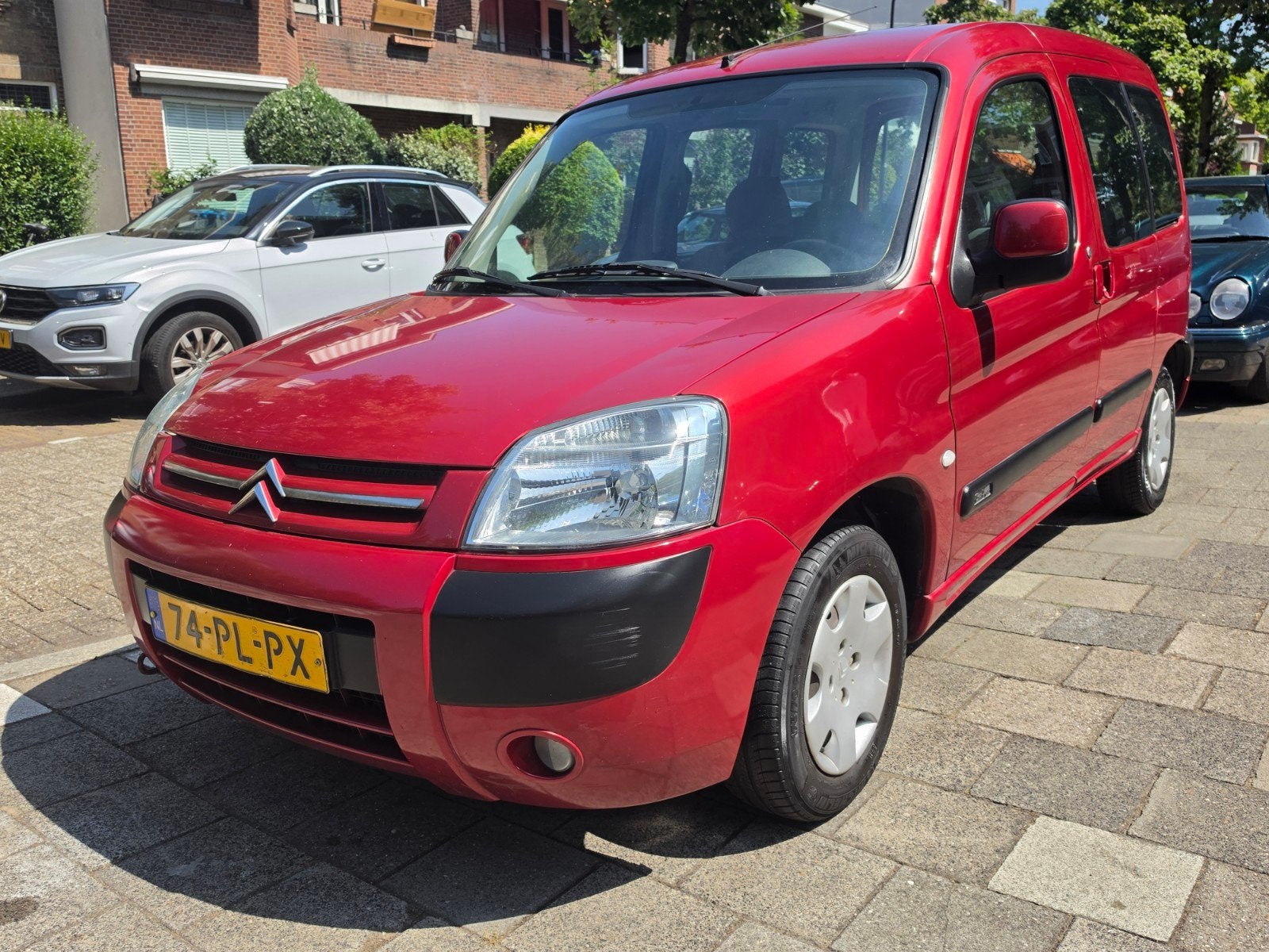 Citroën Berlingo 1.4i - Benzine - Airco -Dealer onderhouden!, Auto's, Citroën, Stof, 4 cilinders, Metallic lak, Origineel Nederlands
