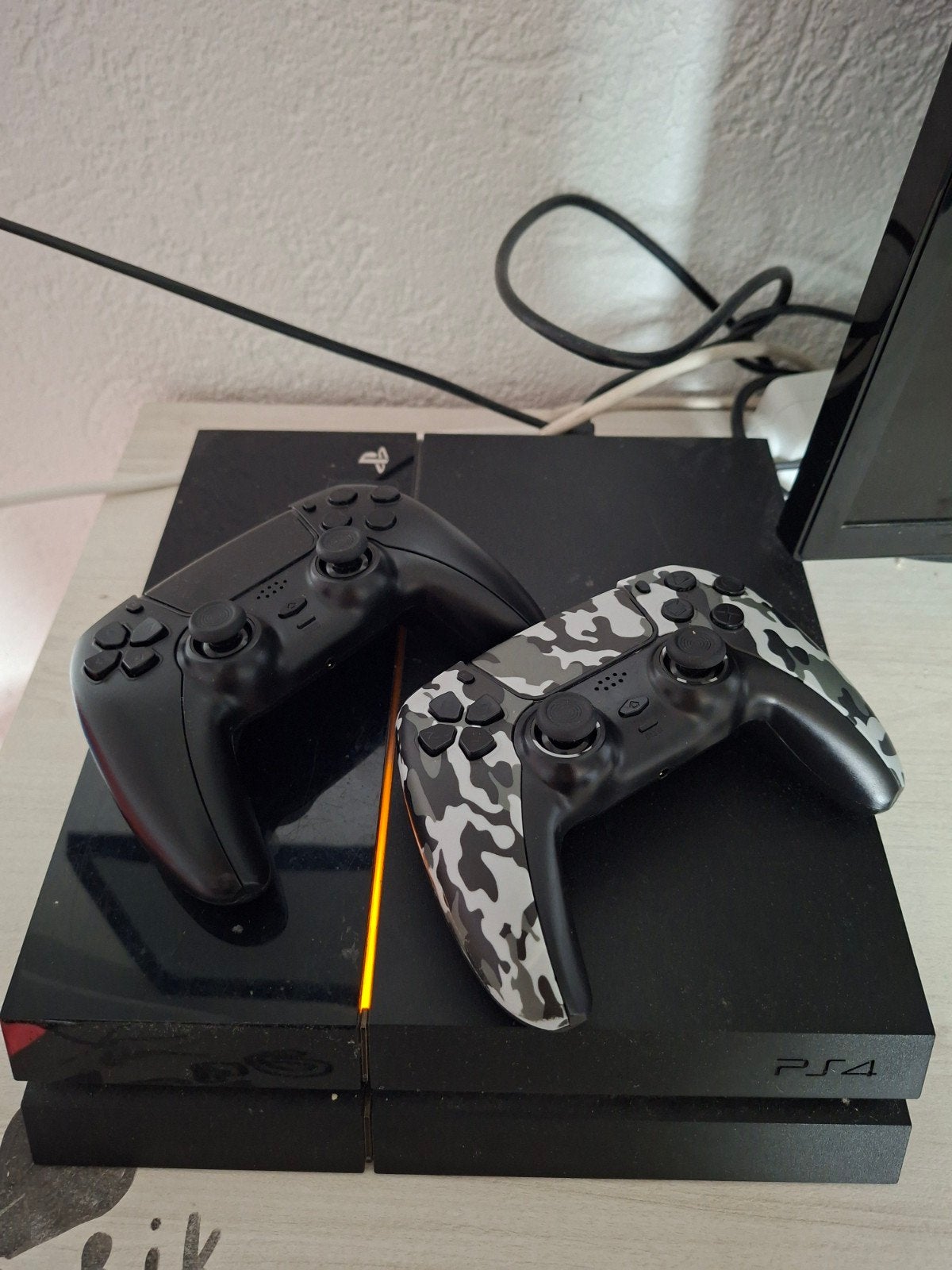 PlayStation 4 met 2 controllers en eventueel 2 games, Ophalen, Met 2 controllers, Original, 500 GB