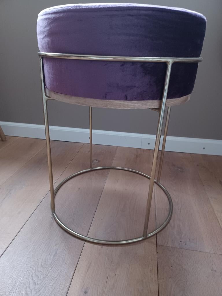 Poef van Sissy Boy  paars velvet/goudkleurig metaal, Ophalen, Minder dan 50 cm, Rond, Minder dan 50 cm