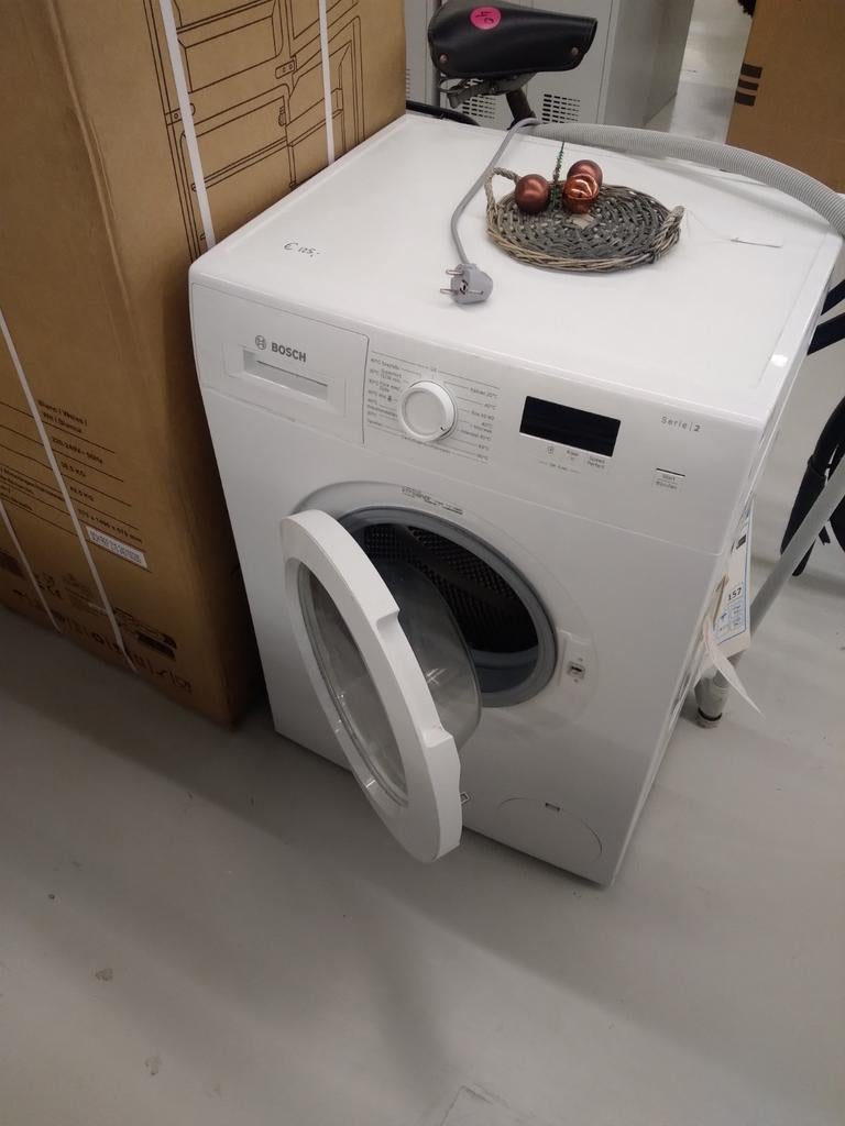 Wasmachine merk bosch in zeer goede staat, Ophalen, Zo goed als nieuw, 85 tot 90 cm, 1200 tot 1600 toeren