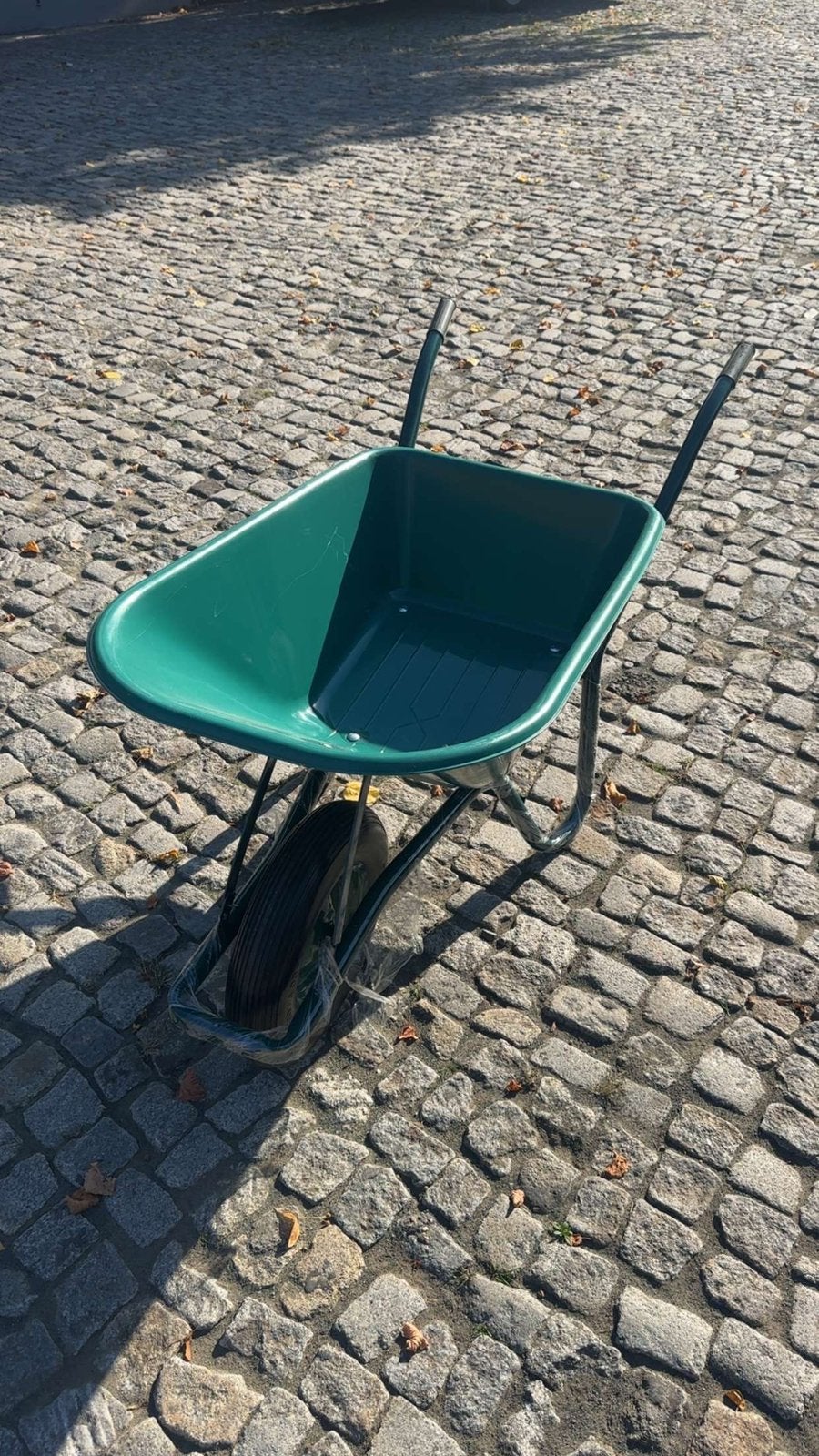 nieuwe kruiwagen, Ophalen, Zo goed als nieuw