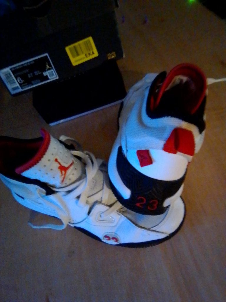 Nike Air Jordan  maat-  40, Ophalen of Verzenden, Zo goed als nieuw, Schoenen