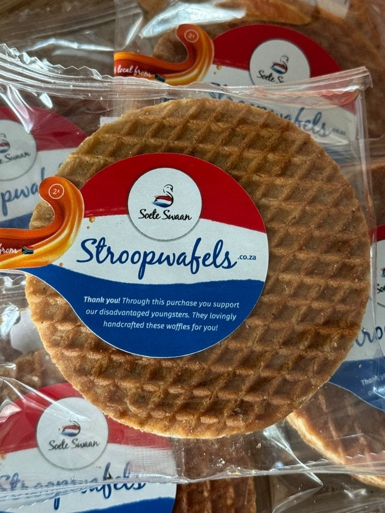 Een doos vol Soete Swaan stroopwafels, Ophalen, Nieuw