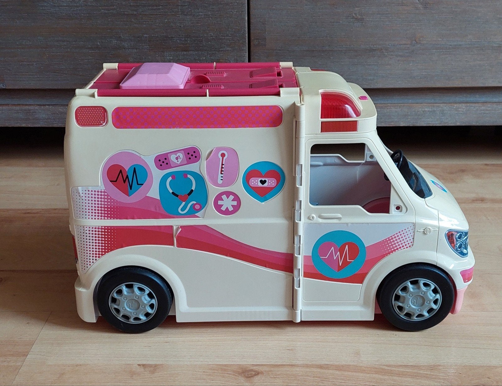 Barbie Ambulance met sirene, Mattel 2017, Ophalen of Verzenden, Gebruikt, Barbie