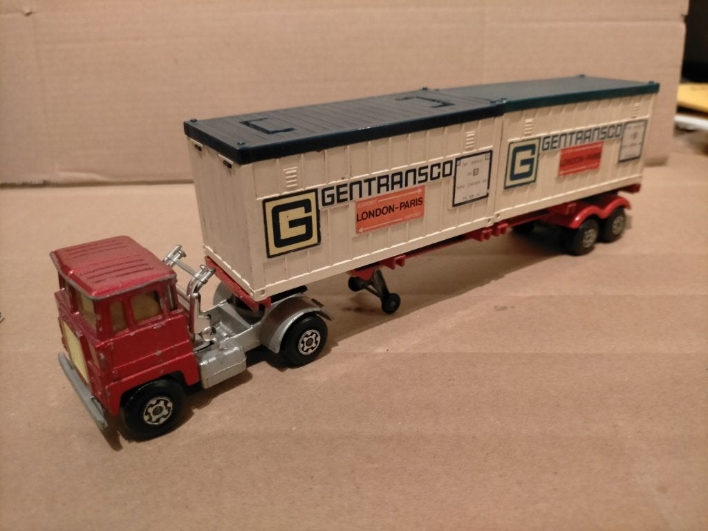 Matchbox container Truck, Ophalen of Verzenden, Bus of Vrachtwagen
