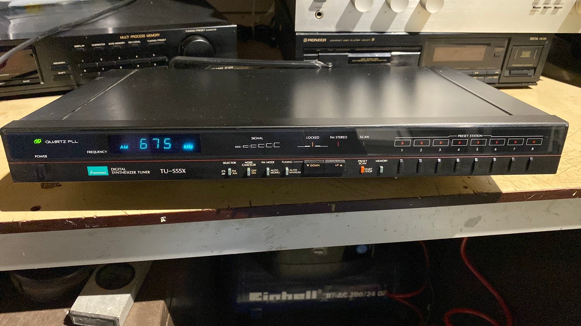 Uitstekende Sansui TU - S55X tuner + antenne, Audio, Tv en Foto, Ophalen of Verzenden, Zo goed als nieuw