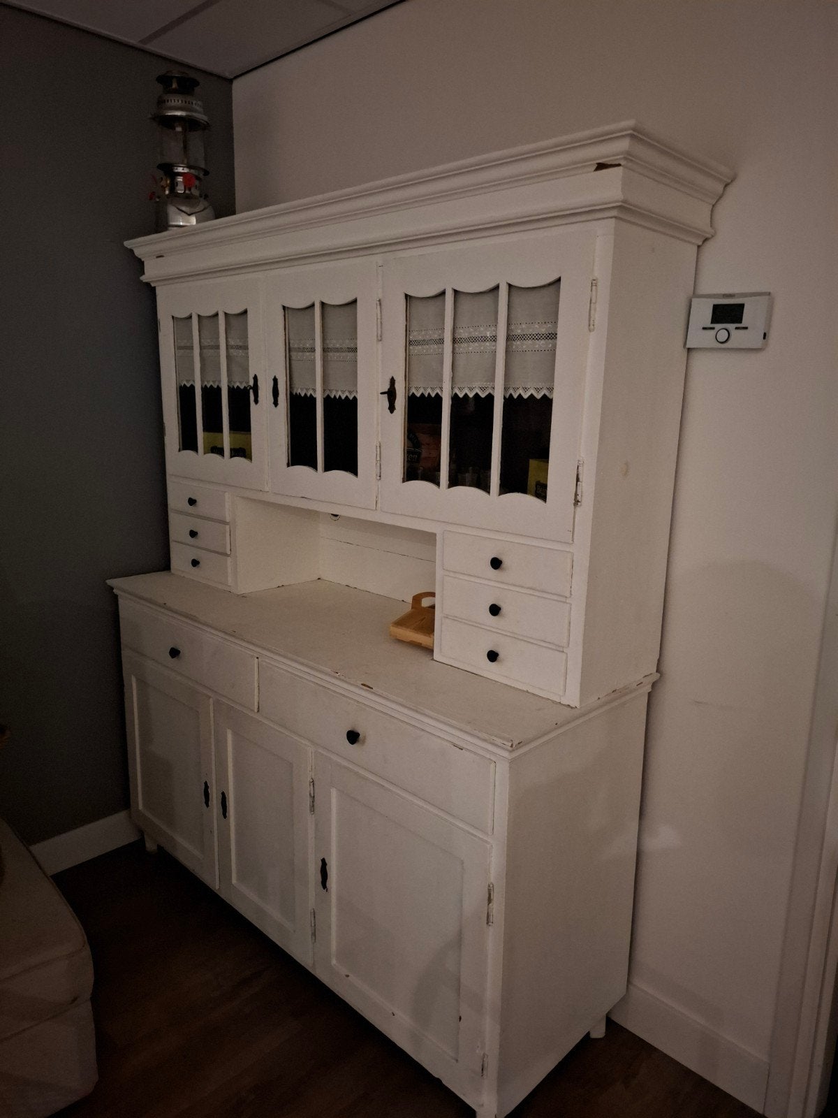 Mooie witte kast met sleutels, Ophalen of Verzenden