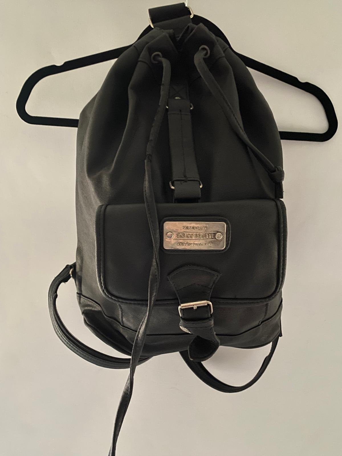 Enrico Benetti Rugzak Zwart | Ruim, Stijlvol & Praktisch |, Overige merken, 25 tot 40 cm, Ophalen of Verzenden, Zo goed als nieuw