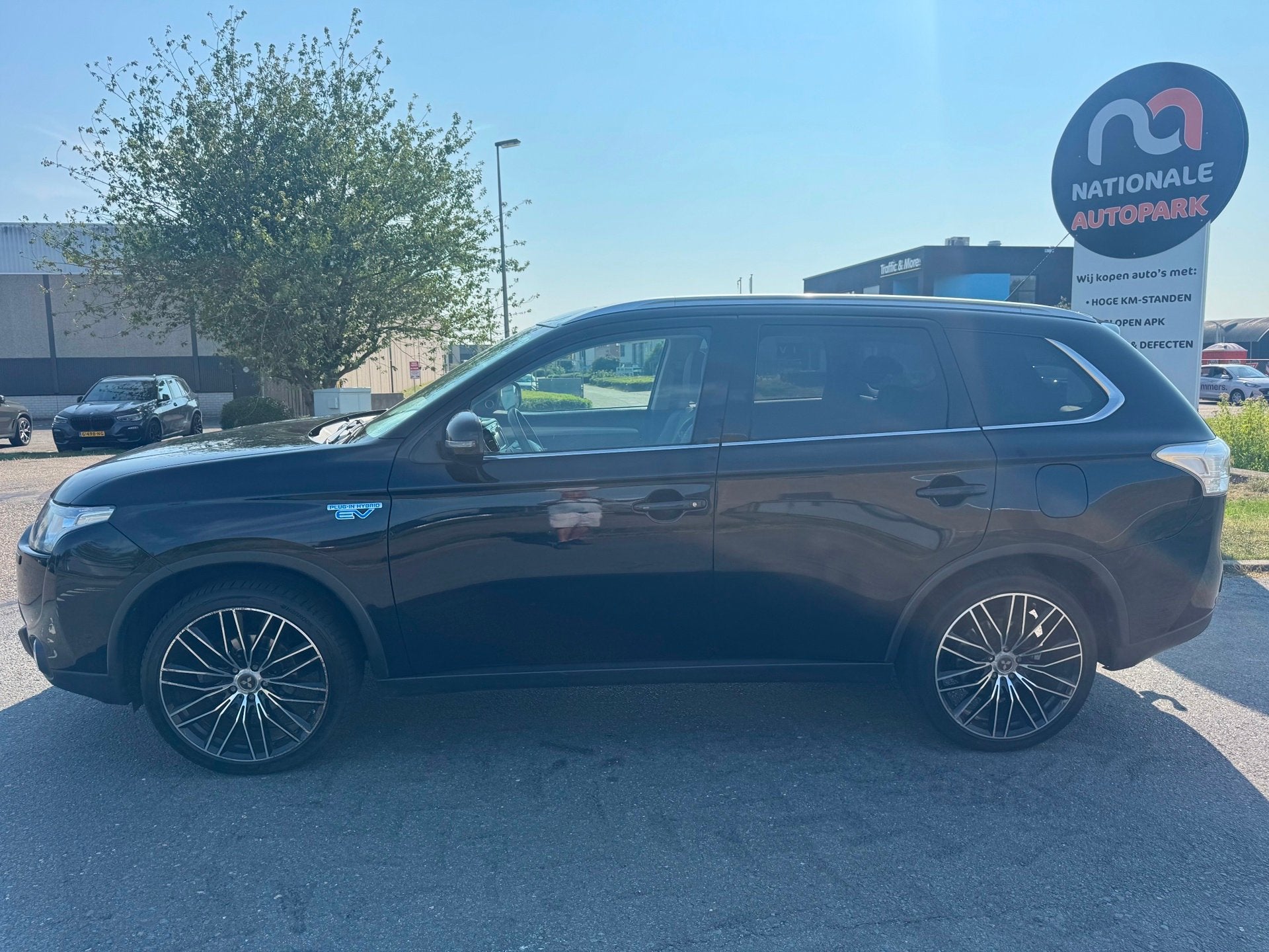Mitsubishi Outlander | 2015 | 2.0 PHEV Limited Edition X-Lin, Auto's, Euro 6, 4 cilinders, Zwart, Vierwielaandrijving