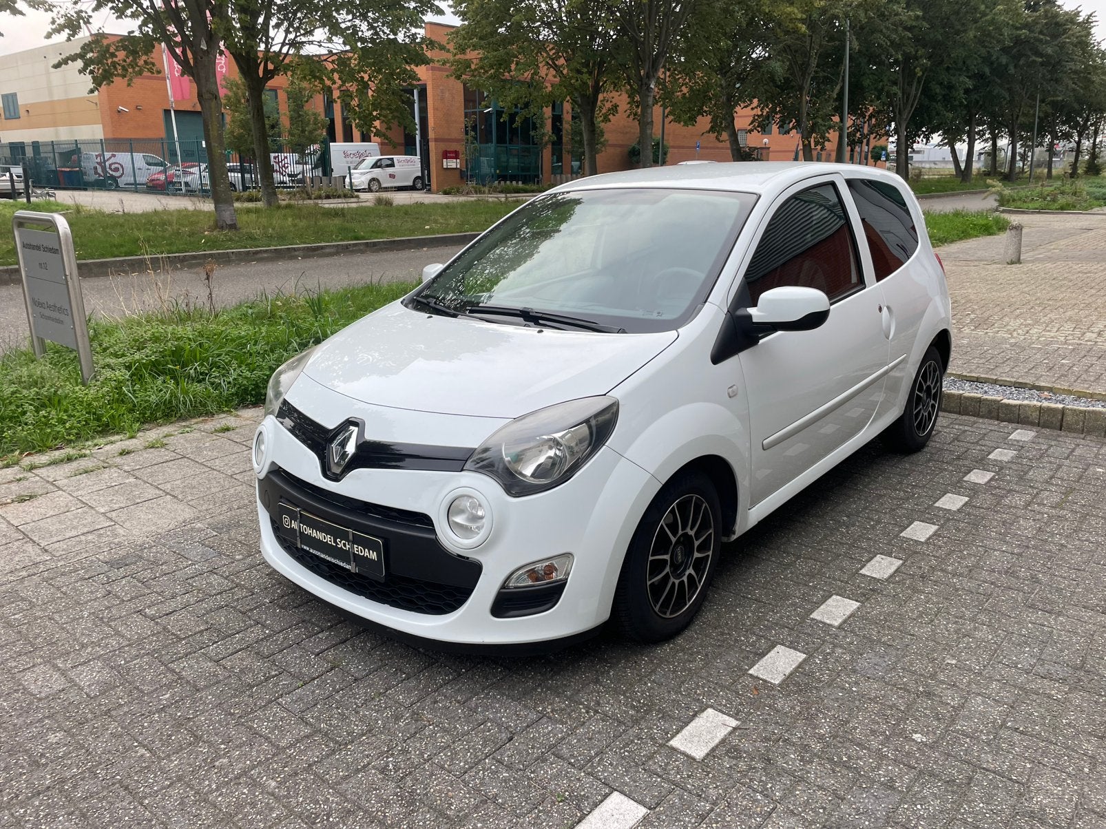 Renault Twingo 1.2 16V Collection|  | BJ 2013| APK 04/08/27, Voorwielaandrijving, 74 pk, 4 cilinders, 4 stoelen