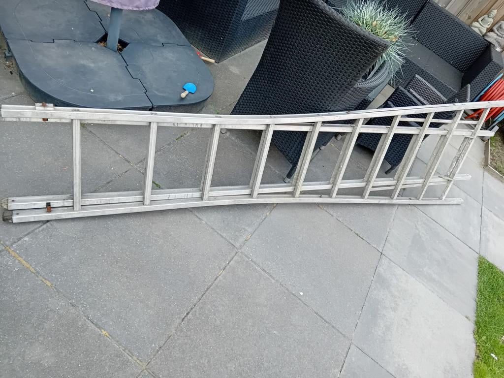 Uitschuifbare ladder - zelf schoonmaken, Ophalen, Gebruikt, Ladder, Opvouwbaar of Inschuifbaar