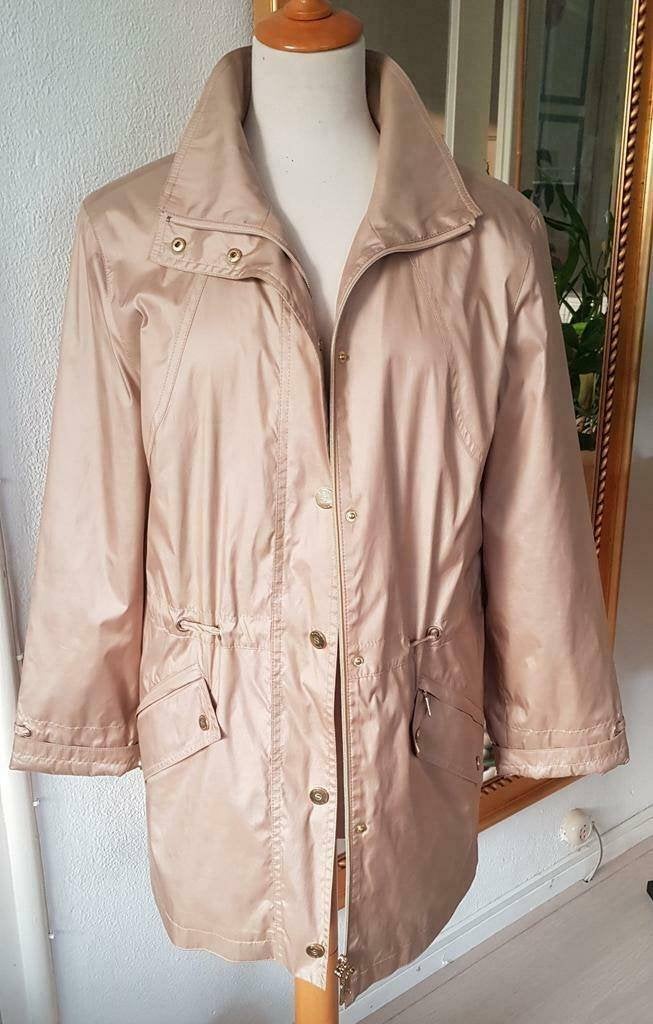 Nette champagne kleurige dames jas, maat 40, Ophalen of Verzenden, Gedragen, Maat 38/40 (M), Overige kleuren