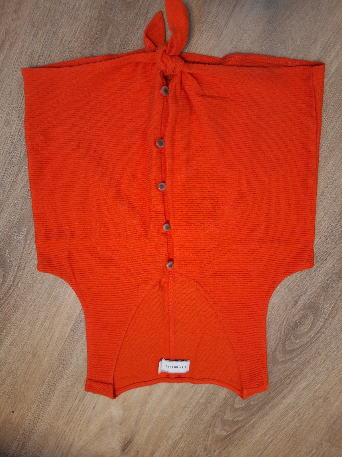 Oranje top met knoopdetail en korte mouwen, Maat 38/40 (M), Verzenden, Oranje, Zo goed als nieuw