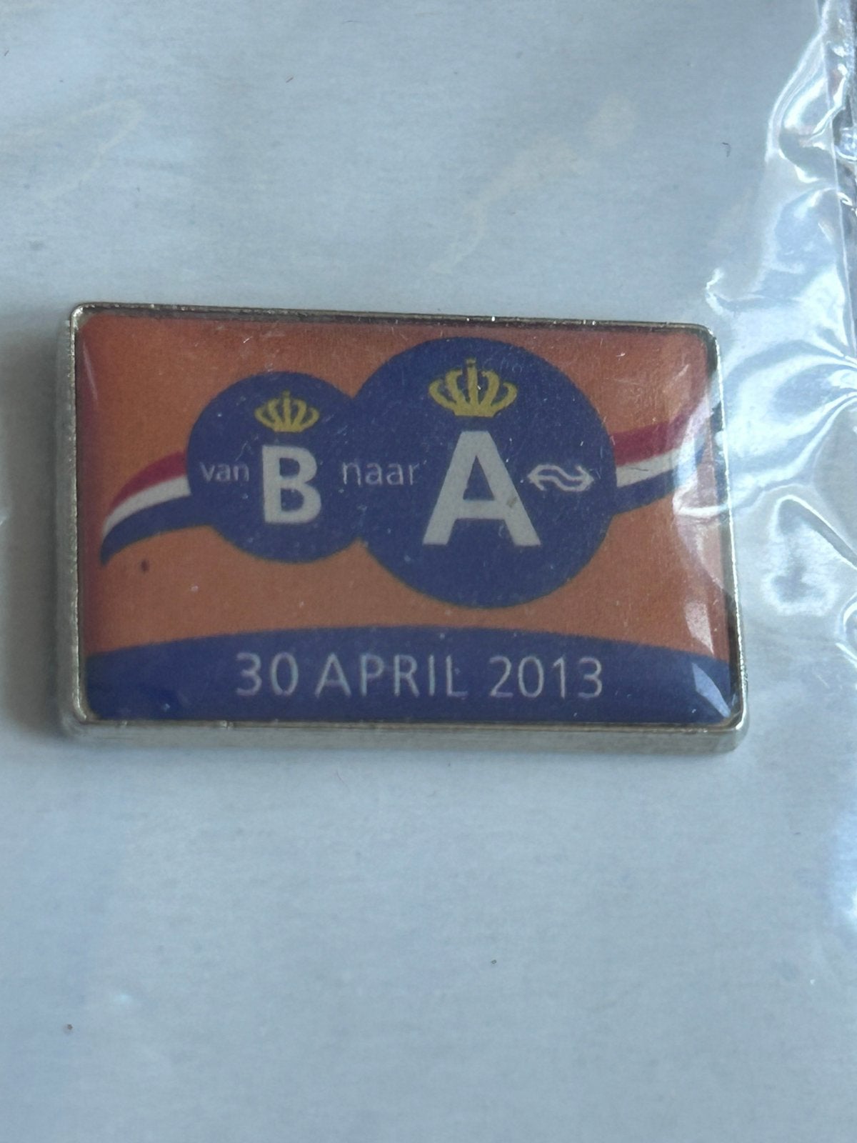 Pin 30 april 2013 ns, Verzamelen, Speldjes, Pins en Buttons, Ophalen of Verzenden, Nieuw, Transport, Speldje of Pin