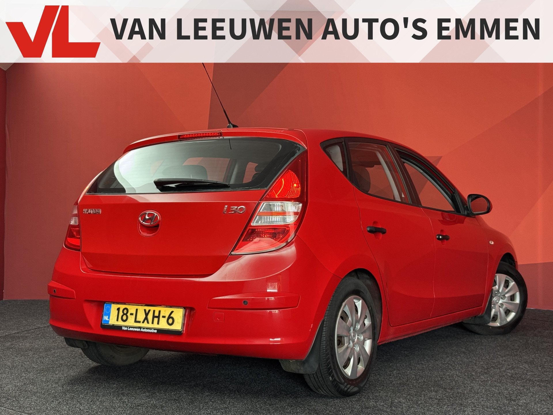 Hyundai i30 1.4i Active | Airco | Radio CD | APK 07-12-2026, Auto's, Hyundai, Voorwielaandrijving, Gebruikt, Zwart, 4 cilinders