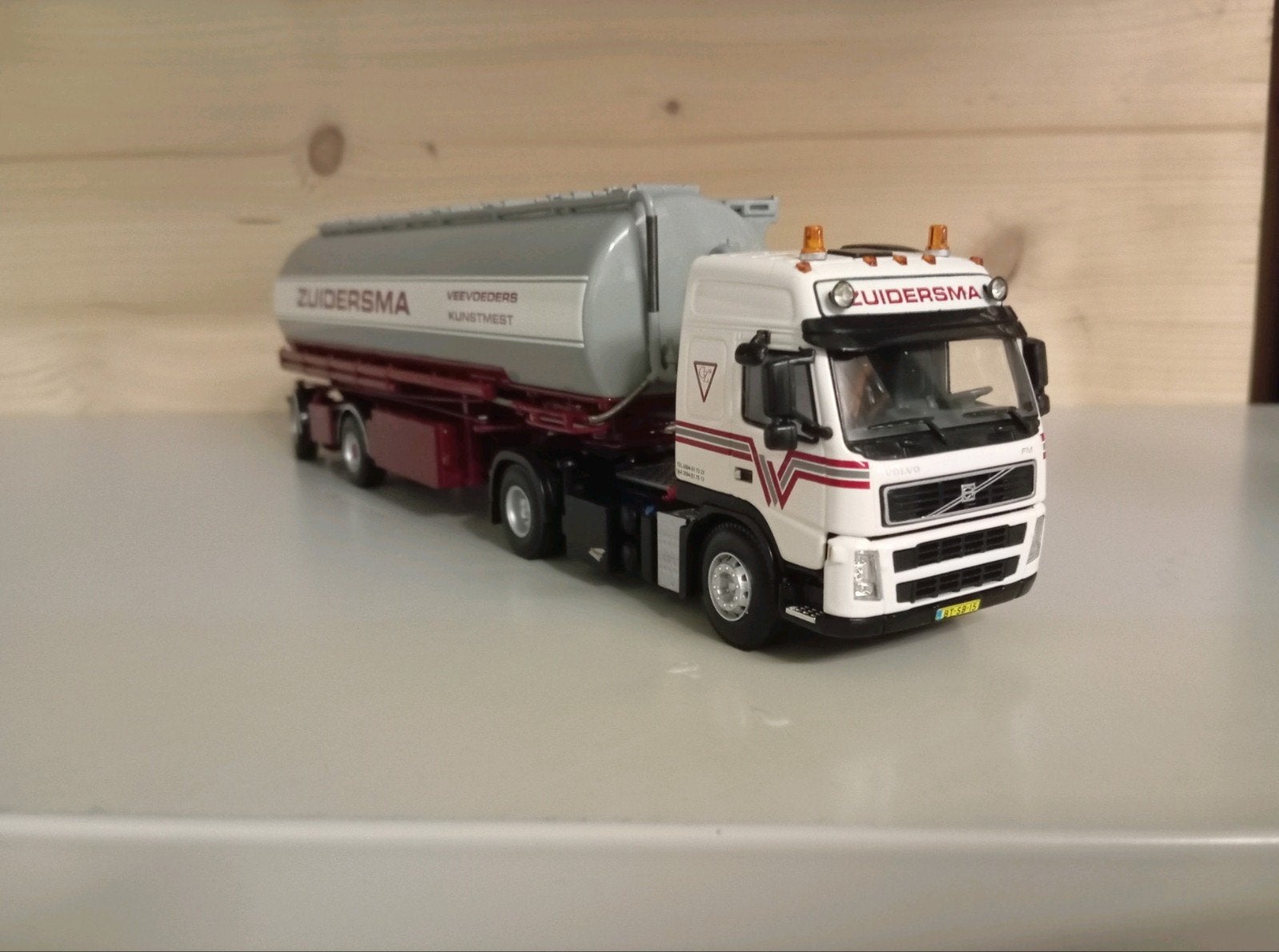 Volvo FM Zuidersma WSI, Hobby en Vrije tijd, Modelauto's | 1:50, Ophalen of Verzenden, Nieuw, Bus of Vrachtwagen, Wsi