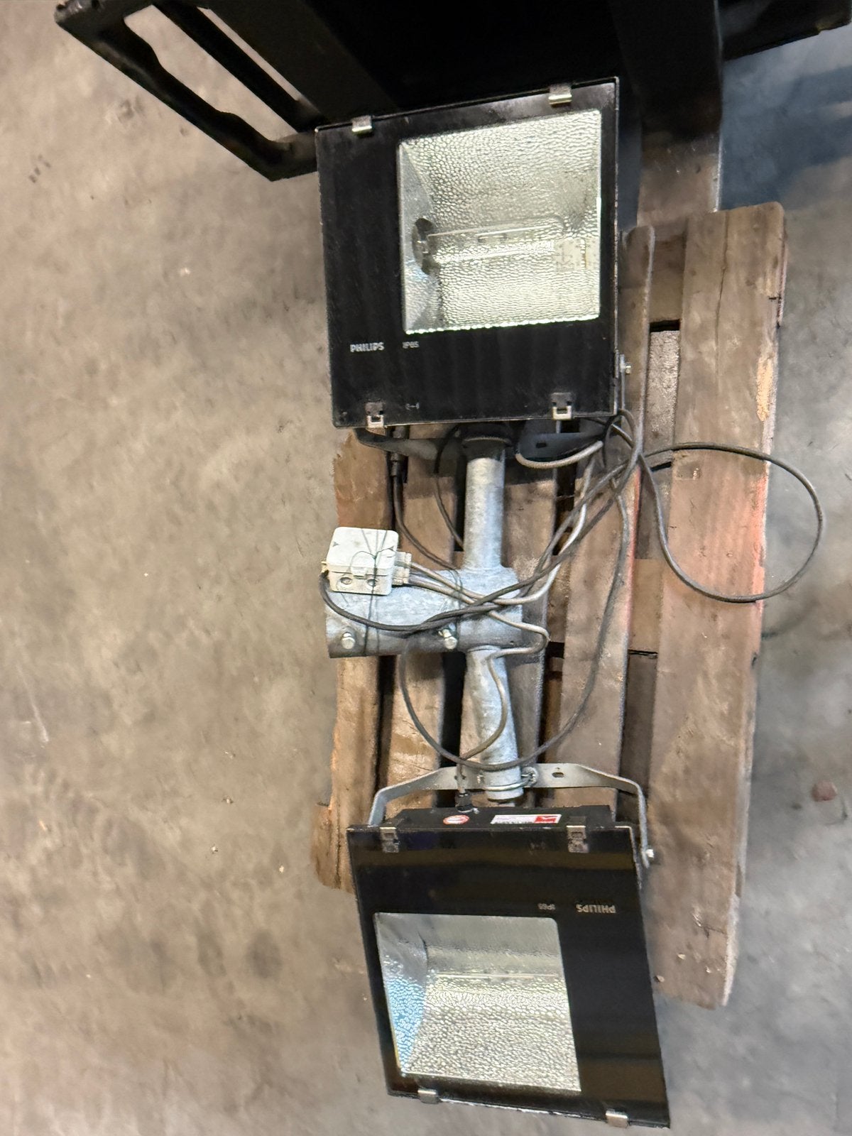 2 gas ontladingslampen 400w pwr stuk, Ophalen, Gebruikt, 200 tot 500 watt, Lamp met armatuur