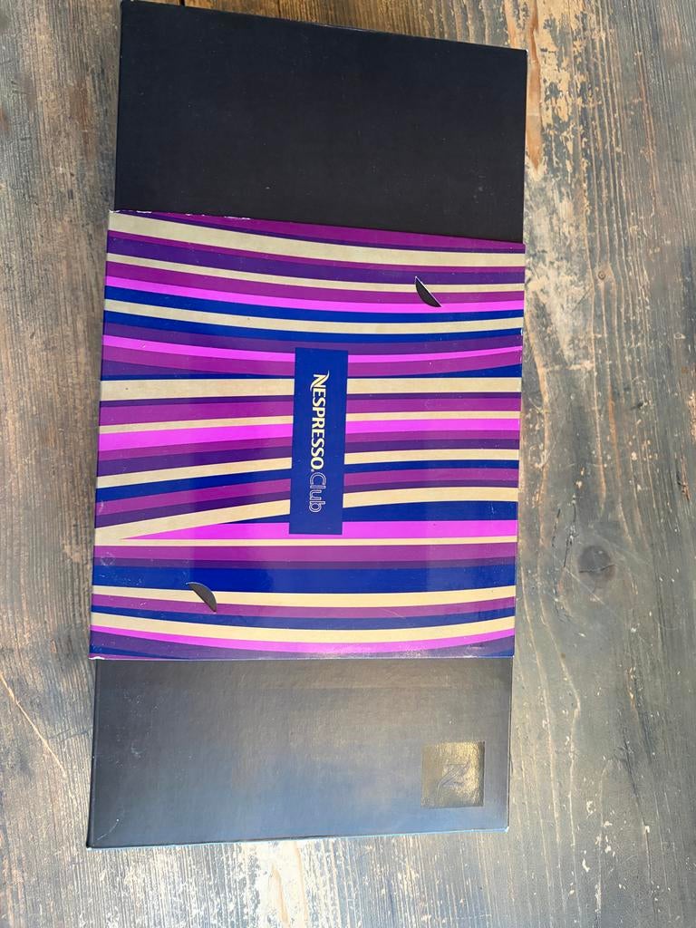 Nespresso koffiekopjes - collectors item, Ophalen, Overige materialen, Nieuw, Overige stijlen