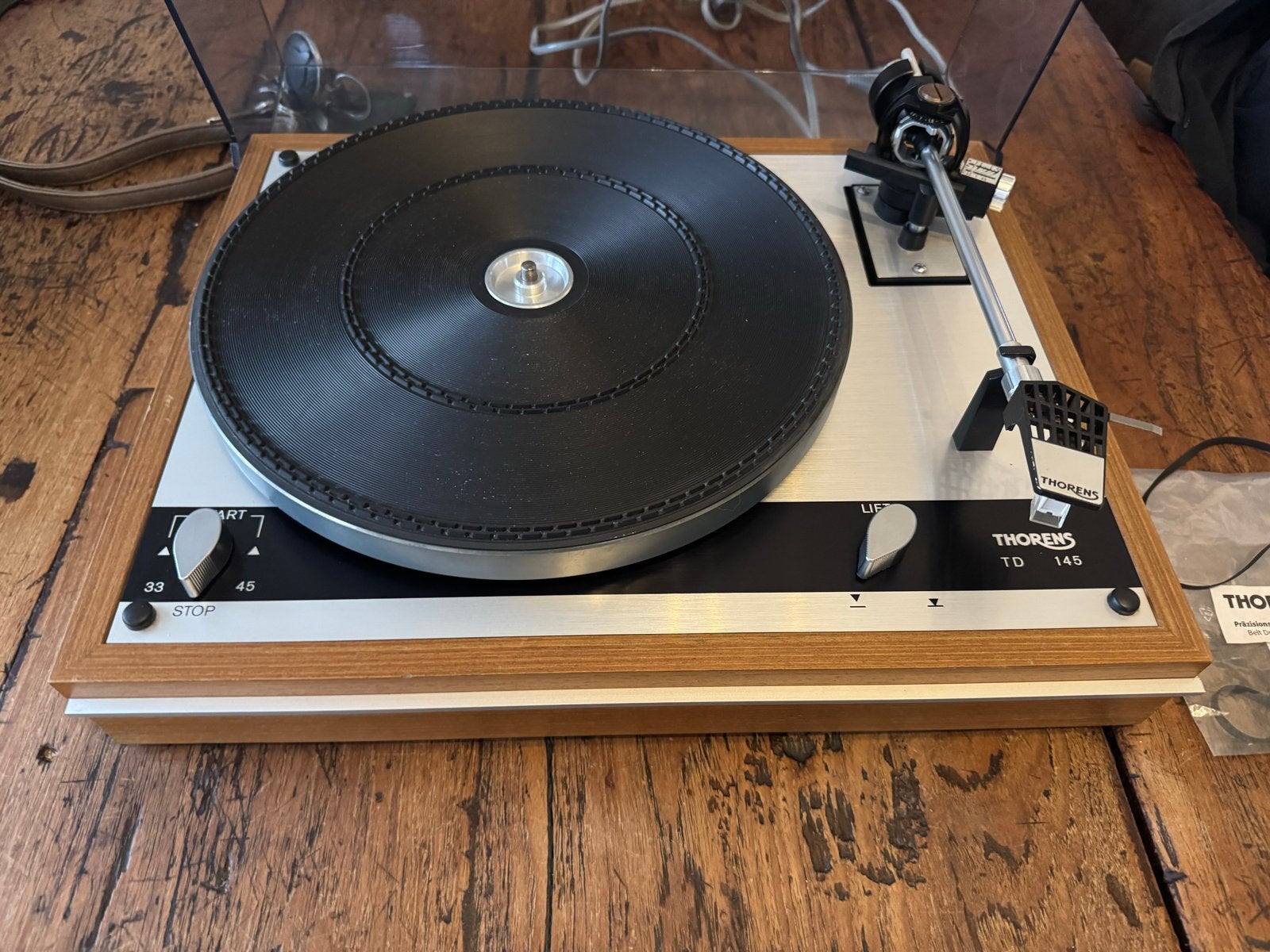 Thorens TD 145 Platenspeler - Klassieke Hifi, Ophalen, Automatisch, Thorens, Zo goed als nieuw