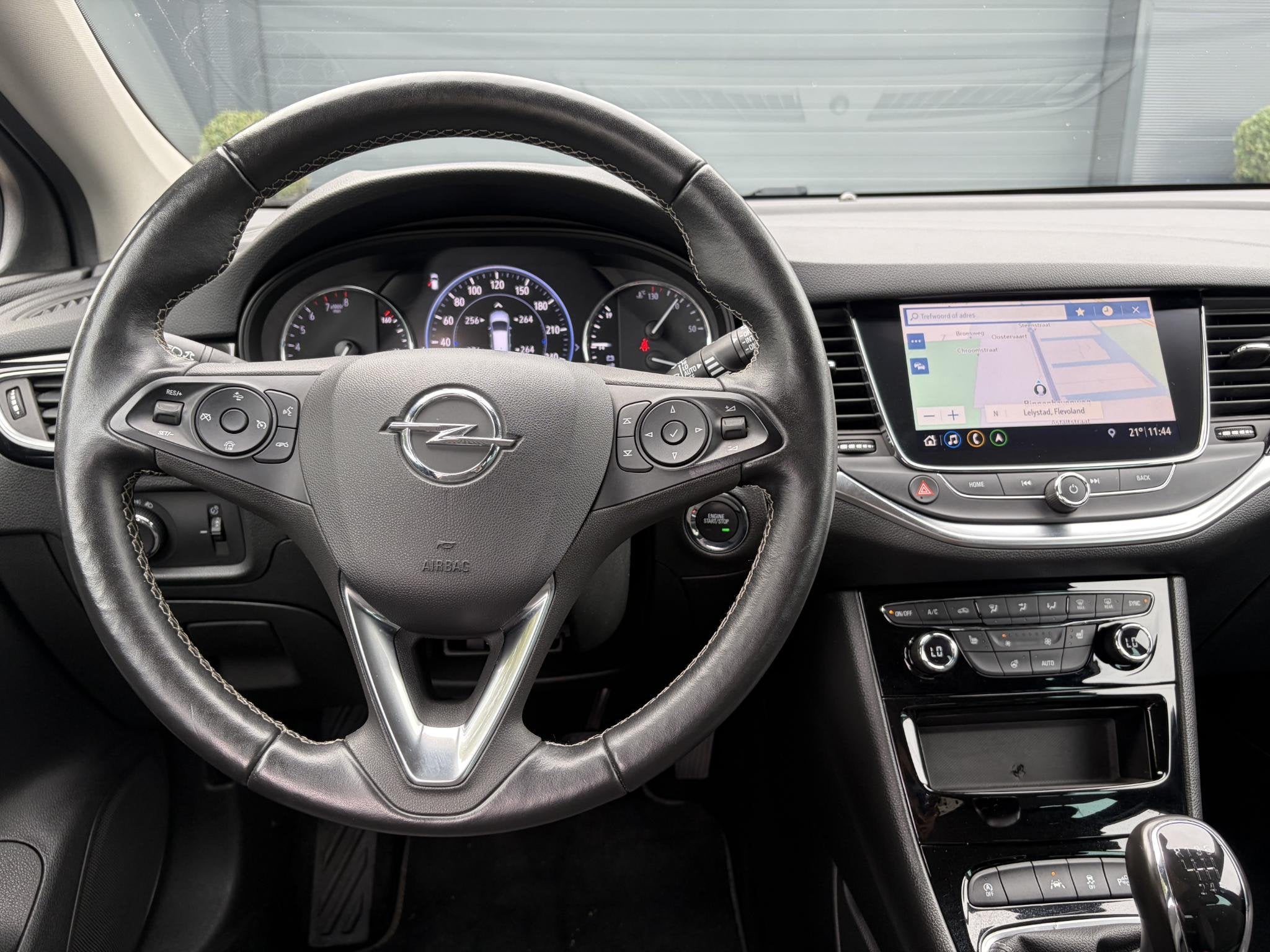 Opel Astra Sports Tourer 1.2 Elegance ✓131pk✓2e Eigenaar, Auto's, Opel, Voorwielaandrijving, Stof, 1199 cc, Handgeschakeld