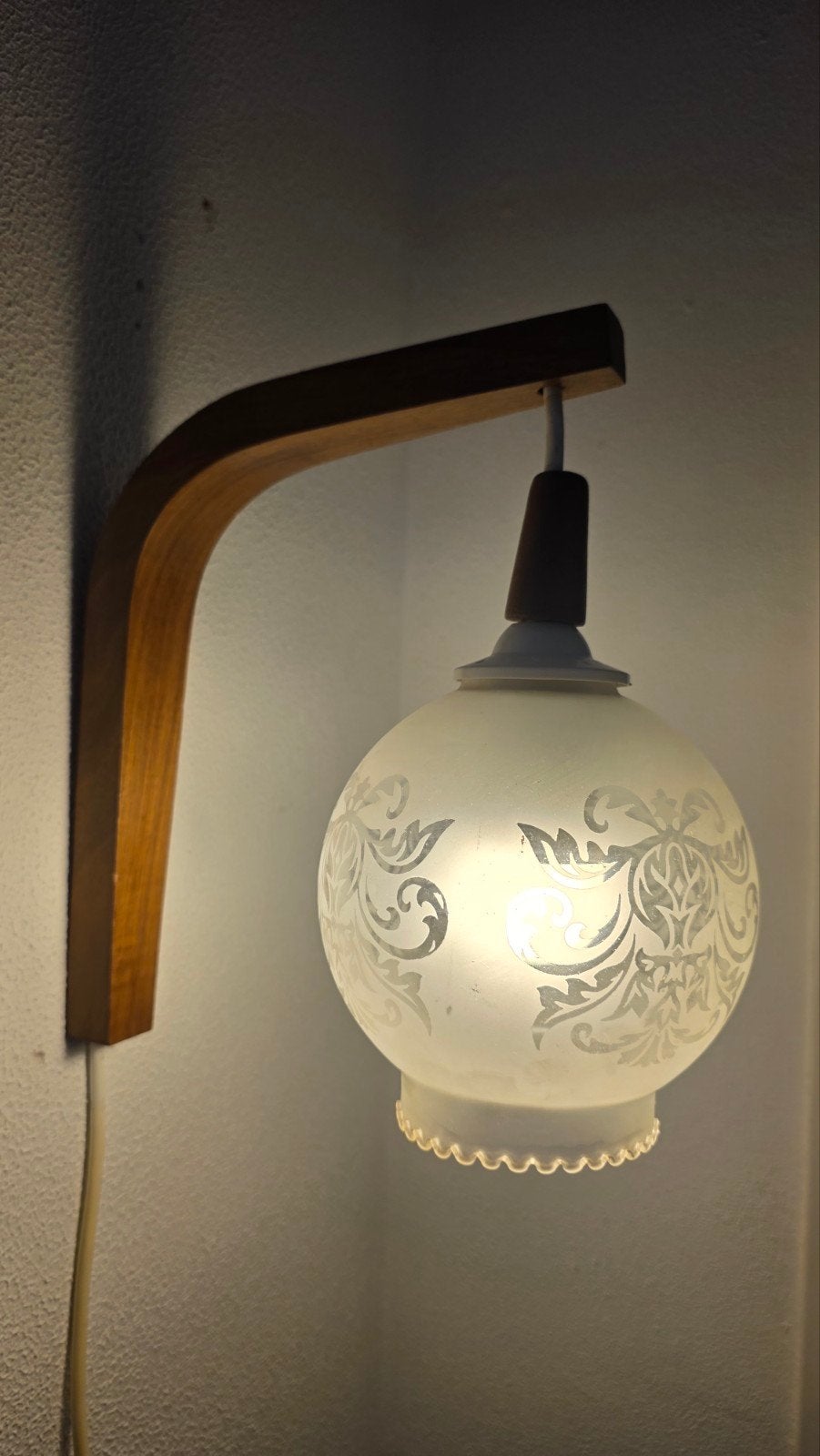 vintage wandlampje/retro teak lampje met glazen kapje, Ophalen, Huis en Inrichting