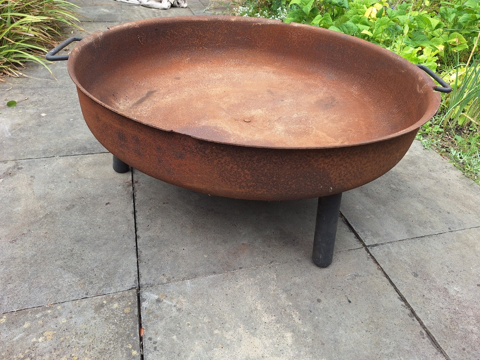 Grote en stevige vuurschaal, 76 cm wijd en 33 cm hoog, Ophalen, Gebruikt, Vuurkorf