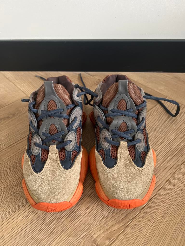 Yeezy 500 Enflame - Maat 37 - Zo goed als nieuw, Kleding | Dames, Schoenen, Ophalen of Verzenden, Zo goed als nieuw, Oranje, Sneakers of Gympen