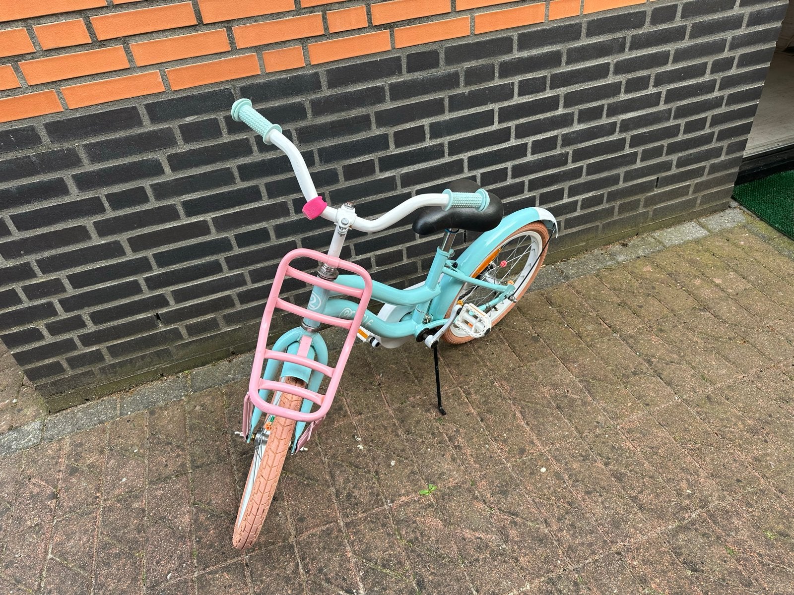 Leuke 18 inch meisjesfiets met voordrager, Ophalen, Terugtraprem, Gebruikt, Handrem