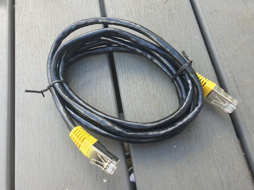 Ethernet kabel 180cm cat 5e, Computers en Software, Pc- en Netwerkkabels, Ophalen of Verzenden, Nieuw