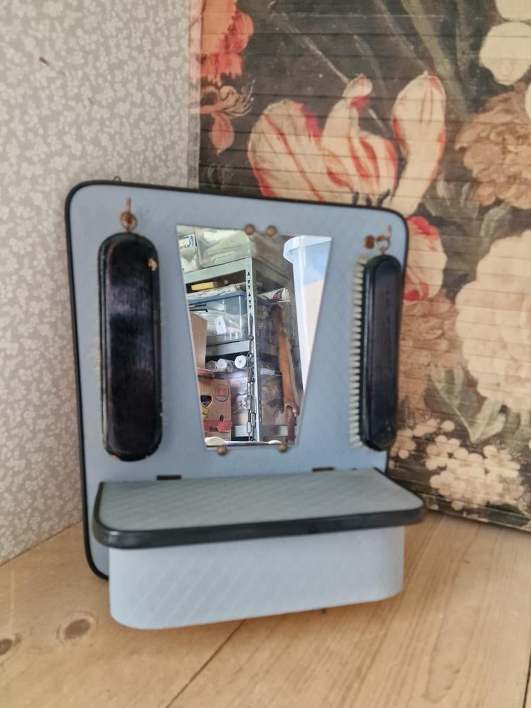 Vintage pastel blauw setje spiegel met kammenbakje, Ophalen of Verzenden