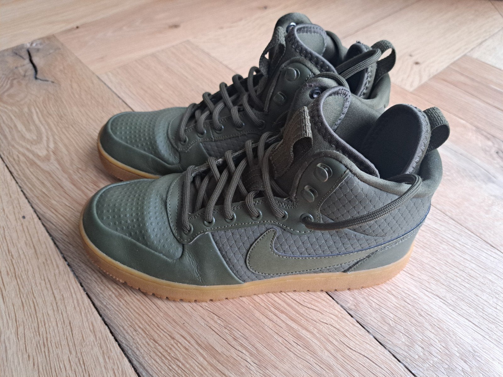 Nike schoenen legergroen maat 41, Overige kleuren, Nike, Ophalen of Verzenden, Sneakers of Gympen