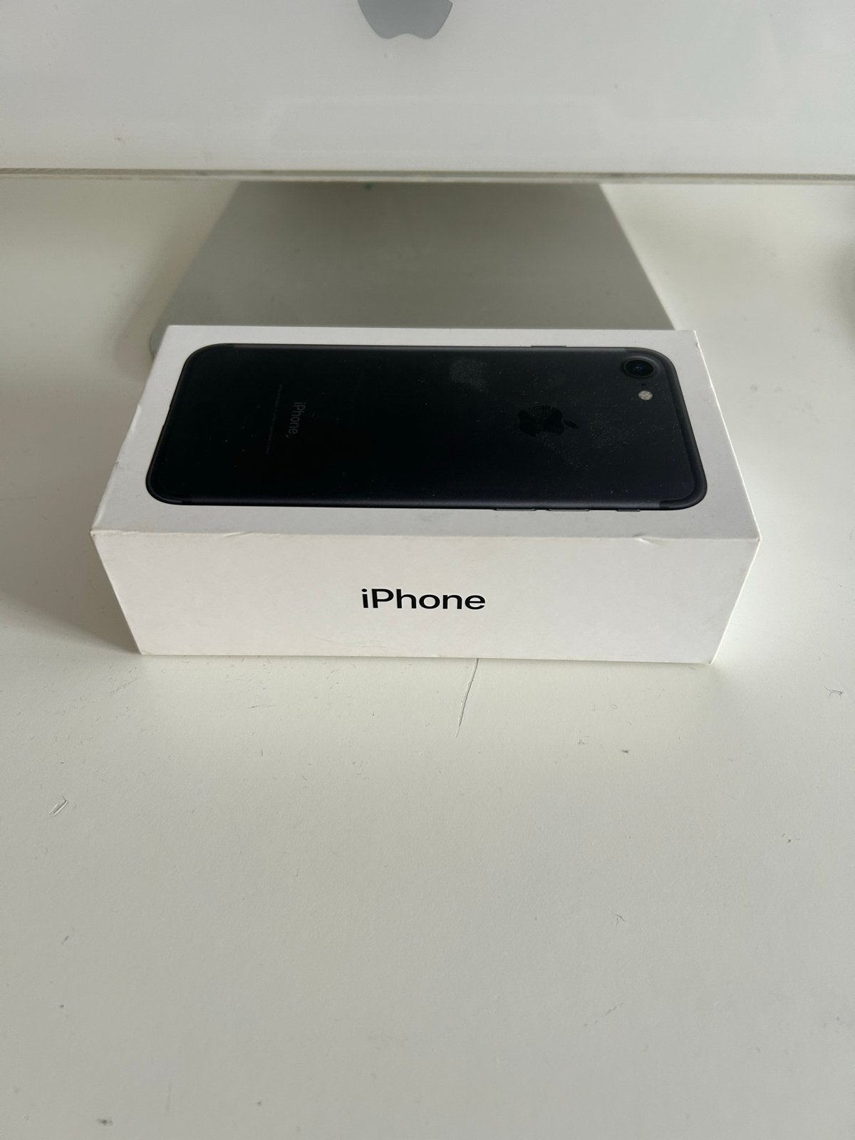 Apple iPhone 7 Zwart 32GB doos, Telecommunicatie, Mobiele telefoons | Apple iPhone, Ophalen, Zwart, 32 GB, Zo goed als nieuw