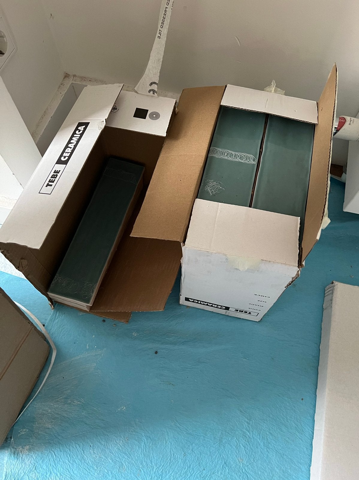 Diverse Badkamer Tegels: Caesar Slab & La Faciata, Ophalen, 60 cm of meer, Nieuw, Minder dan 20 cm
