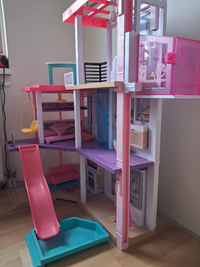 Barbie droomhuis 2021, Kinderen en Baby's, Speelgoed | Poppenhuizen, Ophalen, Zo goed als nieuw, Poppenhuis