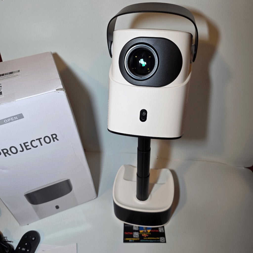 Smart TV Projector Android TV Mask Projector, Ophalen of Verzenden, Zo goed als nieuw, LED
