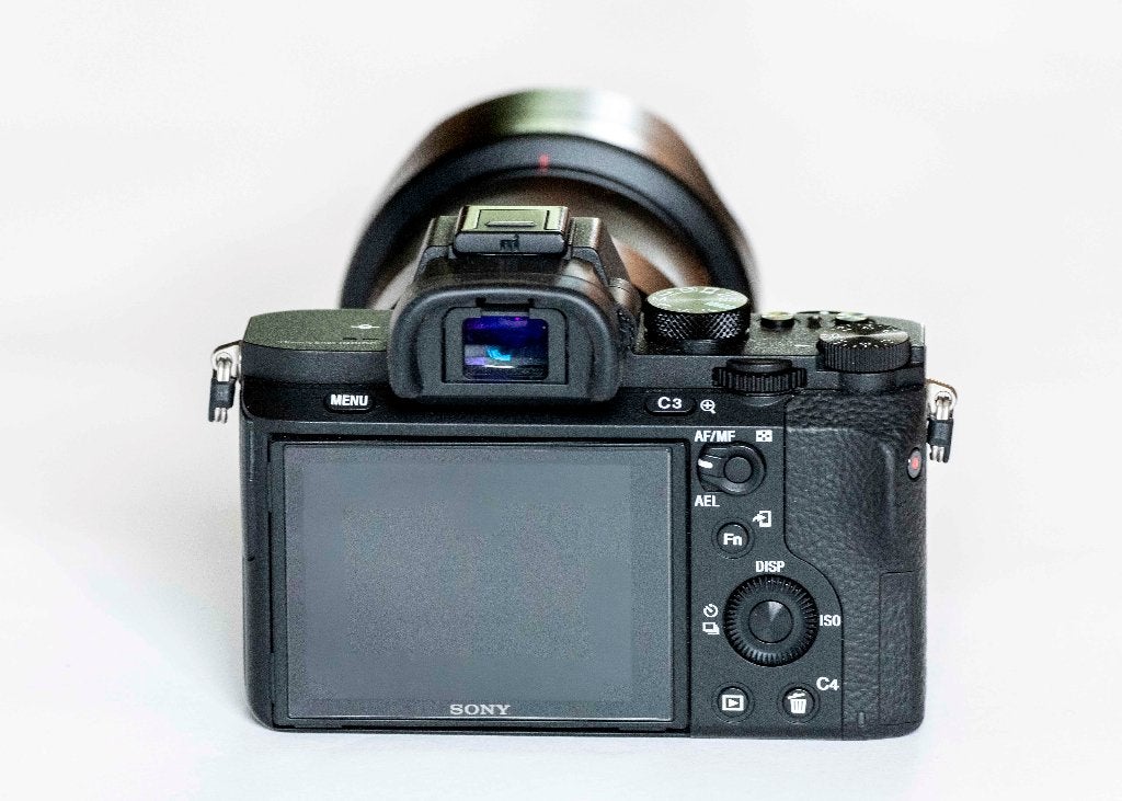 Foto 7 van Sony A7 II + Zeiss 24-70mm F4 + Battery Kit | ALS NIEUW