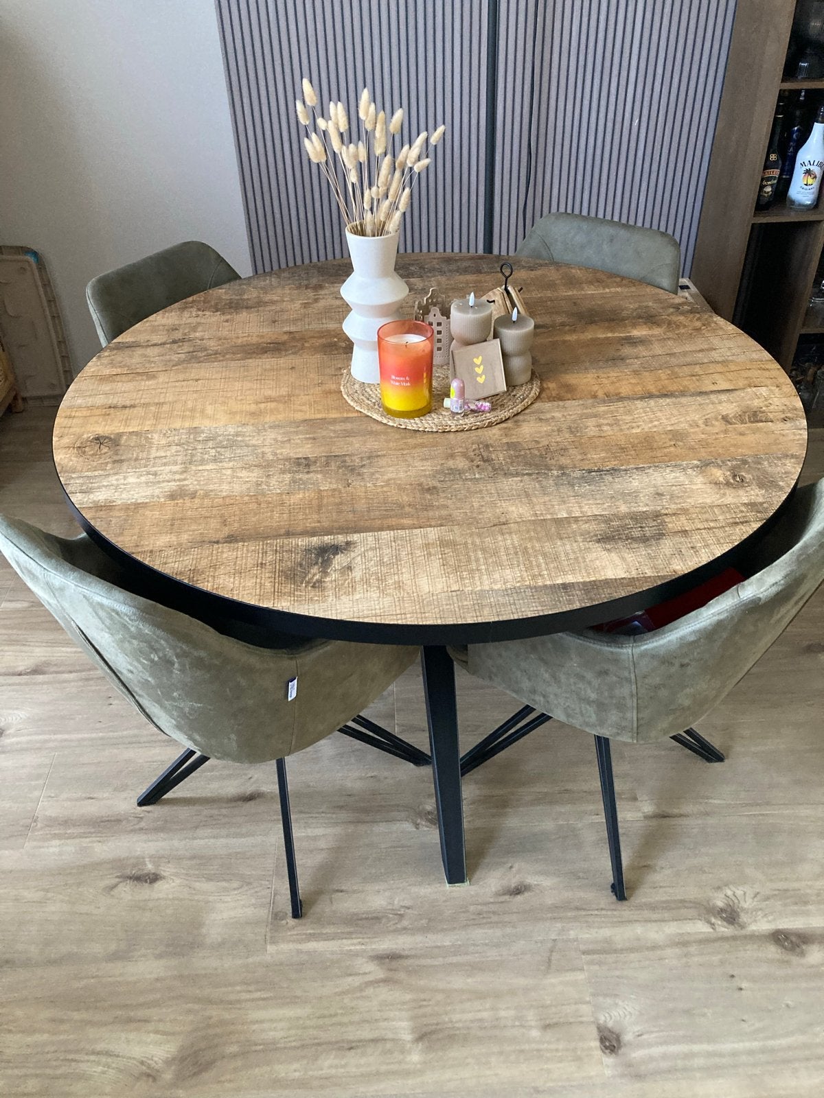 Eettafelset ronde tafel met 4 draaibare stoelen, Huis en Inrichting, Complete eetkamers, Ophalen, Gebruikt, 4 tot 6 stoelen