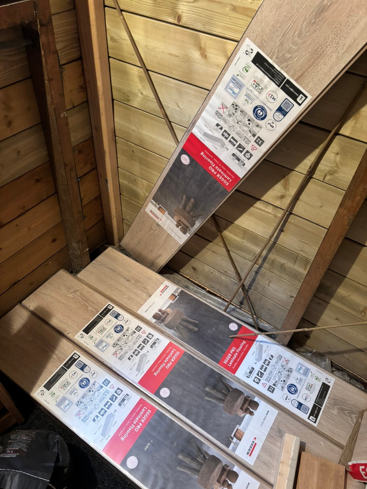 8m2 Egger Clic Laminaat Licht Eiken, Ophalen, Zo goed als nieuw, Beige, Laminaat