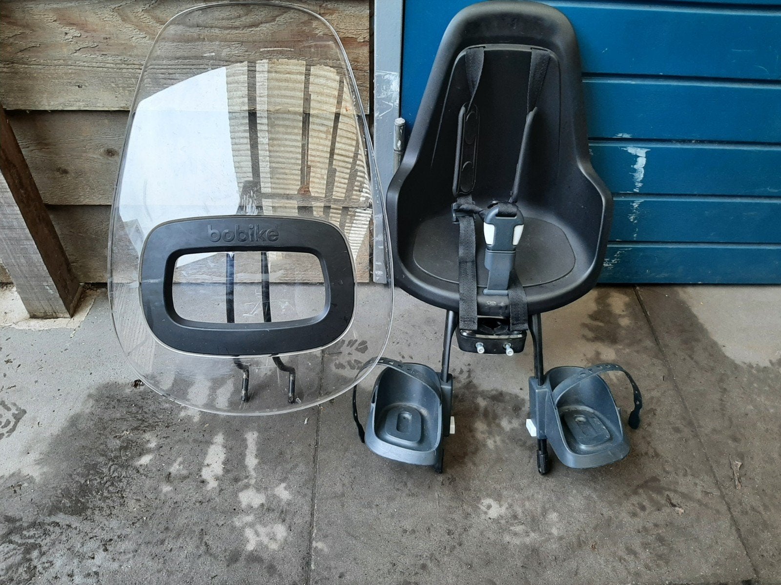 fietsstoeltje met windscherm en 2 adapters Bobike one 
Yepp, Ophalen, Voetsteuntjes, 0 t/m 18 kg, Voorzitje