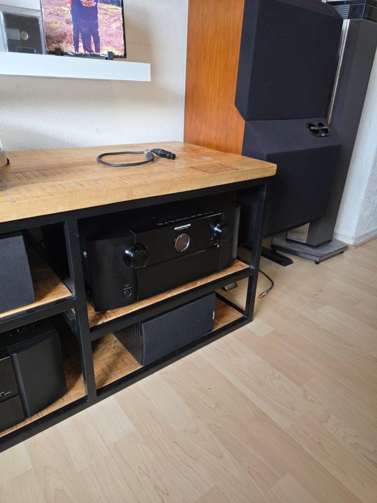 Marantz av pre tuner av7005 Ruilen mag tegen b&w dm6, Huis en Inrichting, Kasten | Televisiemeubels, Ophalen, 25 tot 50 cm, 50 tot 100 cm