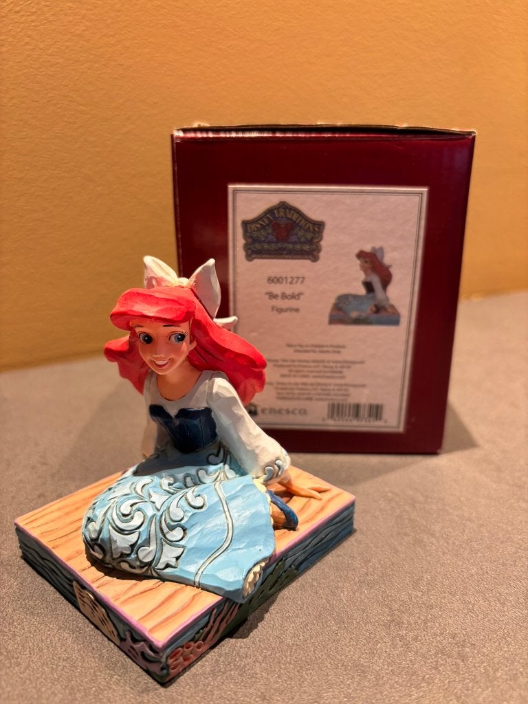 Disney Traditions beeld - Kleine Zeemeermin "Be Bold", Verzamelen, Ophalen of Verzenden, Pocahontas of Kl. Zeemeermin, Zo goed als nieuw