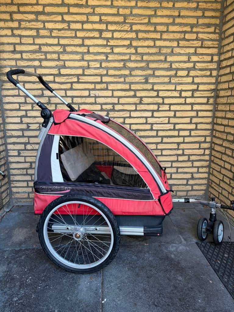 NordicCab Kinderkar/Fietskar - Rood/Zwart, Ophalen, Gebruikt, Kinderkar, 40 tot 60 kg