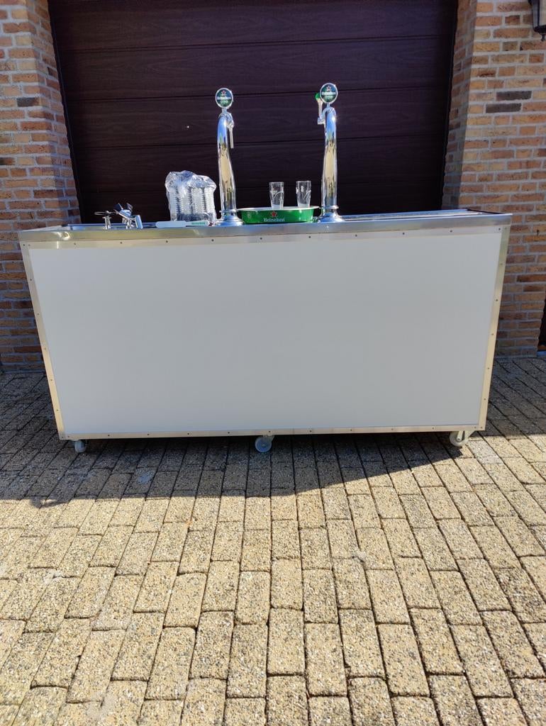Mooie mobiele bier tap met 2 zuilen en verlichting., Overige merken, Ophalen of Verzenden, X, Noorden