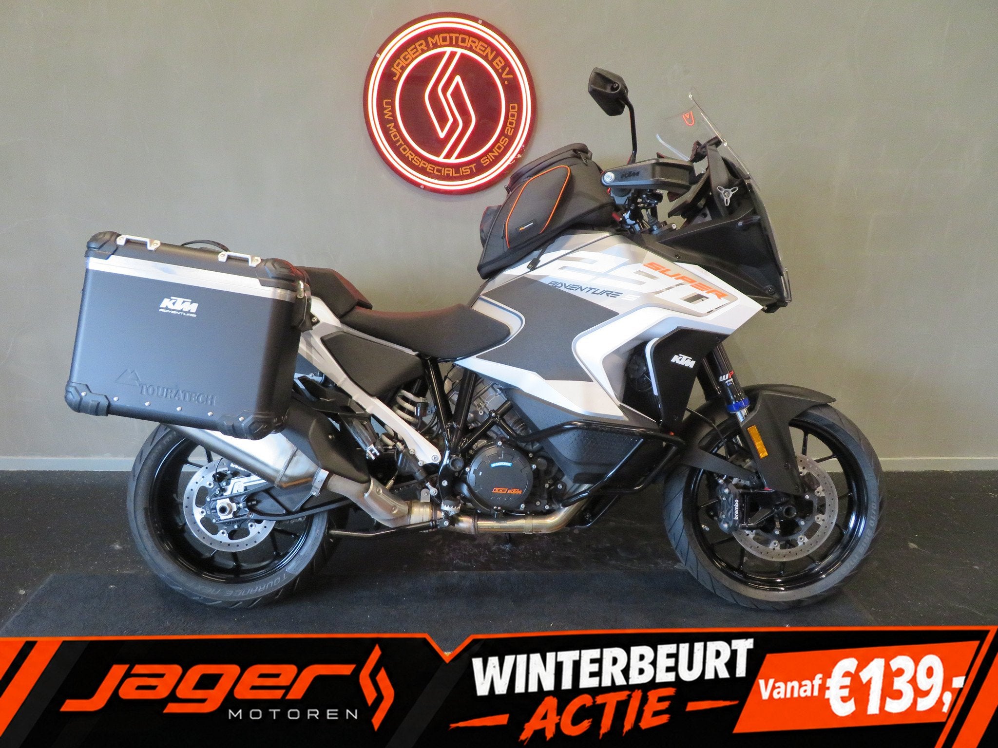 KTM 1290 SUPER ADVENTURE S NIEUWSTAAT! (bj 2023), Toermotor, 1290 cc, Gebruikt, Bedrijf