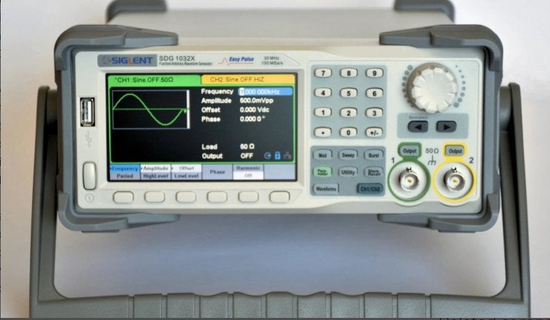 Siglent SDG1032X Functiegenerator | Nieuwstaat, Doe-het-zelf en Verbouw, Ophalen of Verzenden, Zo goed als nieuw
