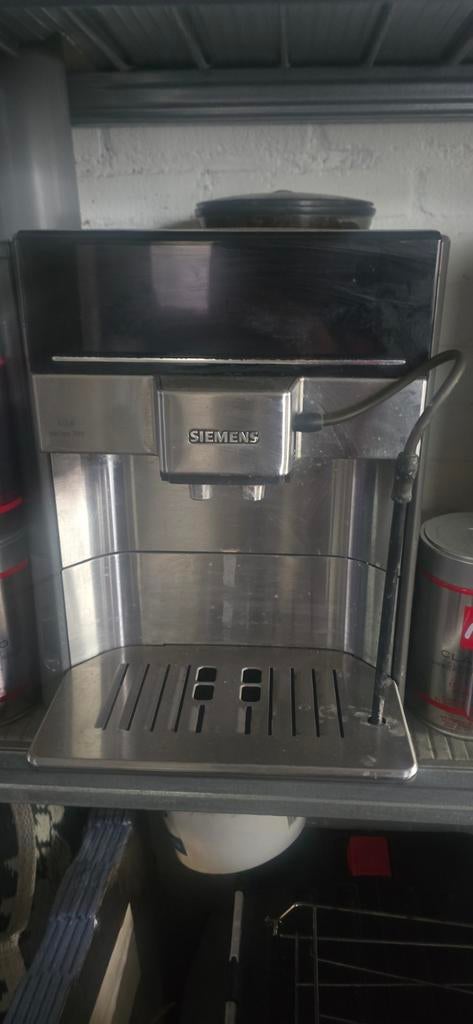 Siemens EQ.6 MacchiatoPlus S700 Koffiemachine, Witgoed en Apparatuur, Koffiezetapparaten, Stoompijpje, Gebruikt, Koffiemachine