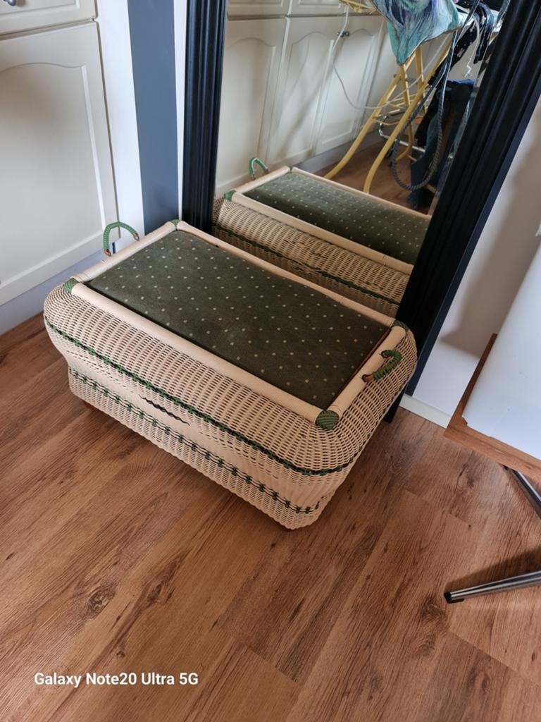 Rotan bankje opberg ruimte, Ophalen, Gebruikt, Eenpersoons, Stof