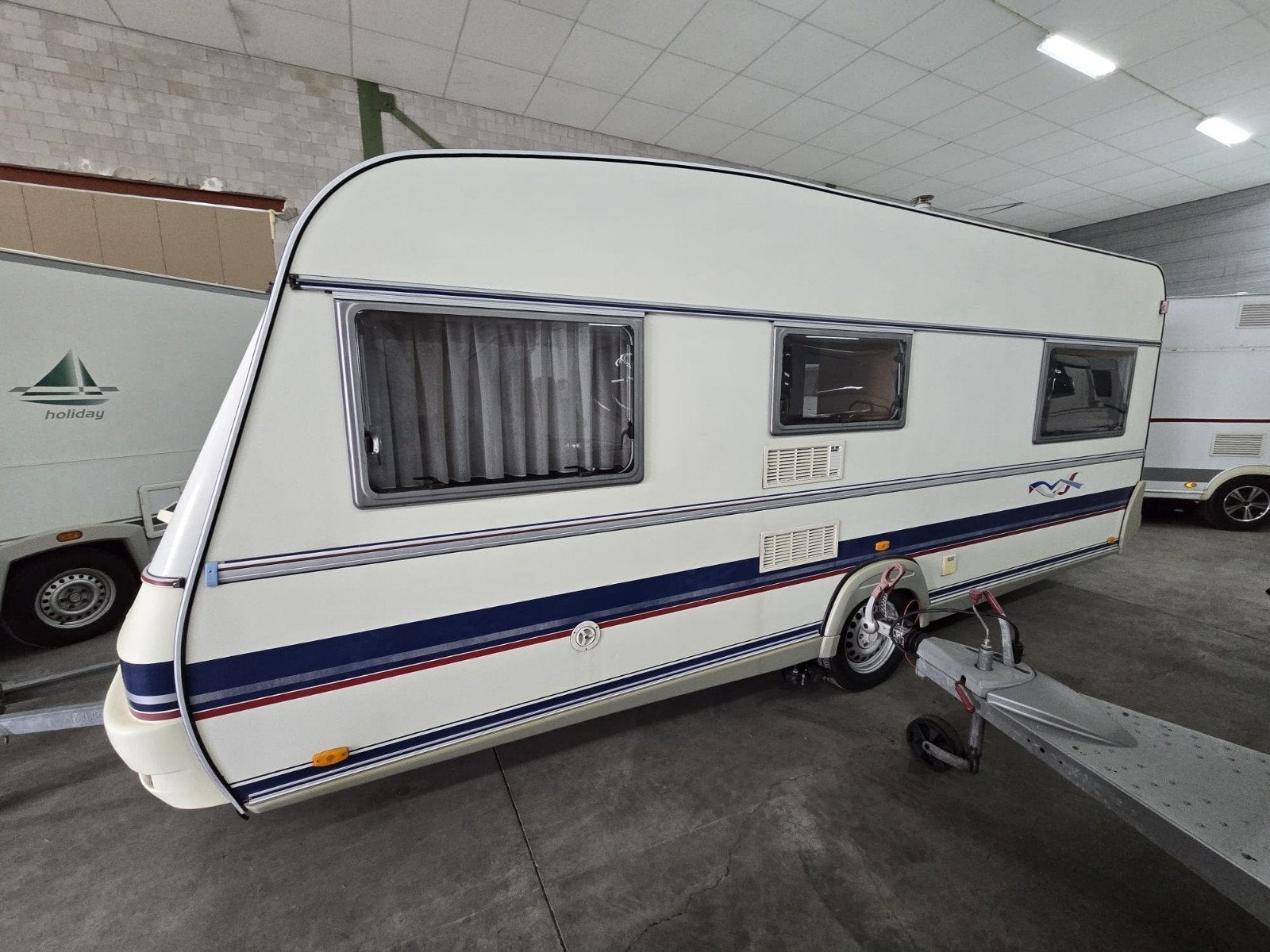 Wilk 541S Airco / Mover / Voortent / Luifel, Caravans en Kamperen, Caravans, Rondzit, Airco, Particulier, Wilk