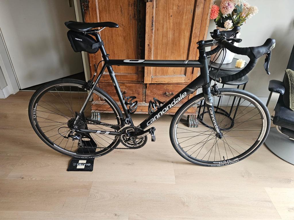 Zeer mooie Cannondale CAAD 8 racefiets shimano 105, Fietsen en Brommers, Fietsen | Racefietsen, 28 inch, Aluminium, Zo goed als nieuw