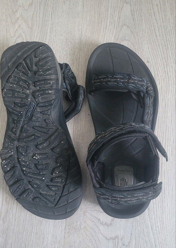 Teva sandalen maat 42 - Zwart - Zo goed als nieuw, Kleding | Heren, Schoenen, Sandalen, Zwart, Zo goed als nieuw, Ophalen of Verzenden